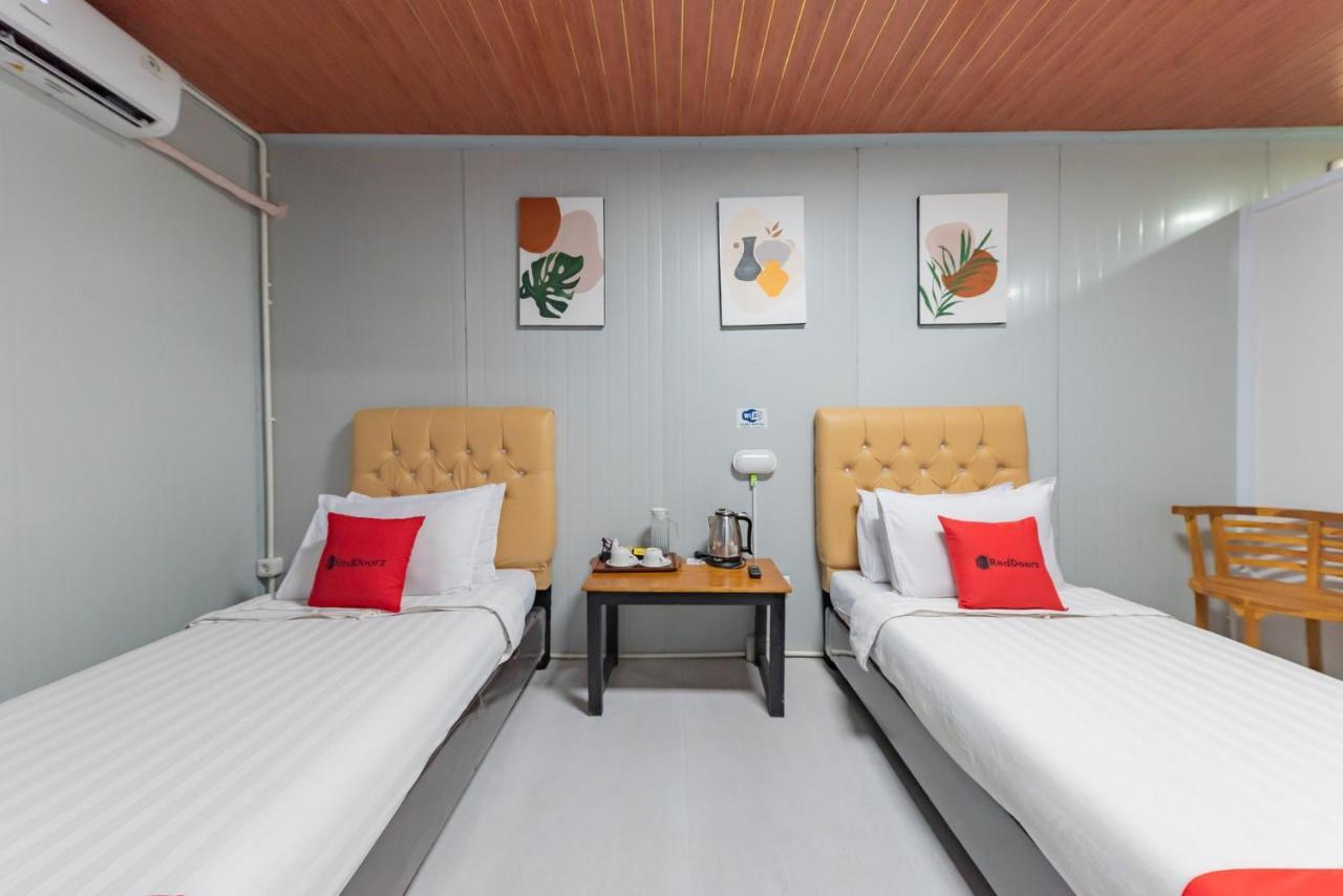 Reddoorz Container @ Teras Cimanuk Garut Hotel Eksteriør billede